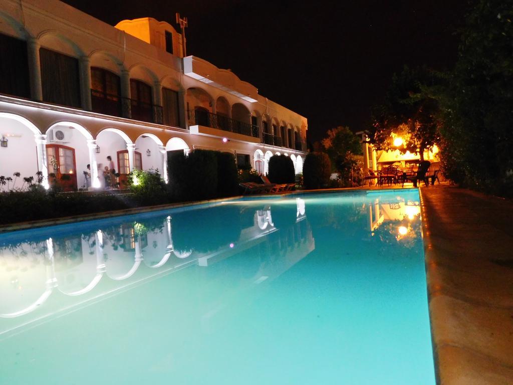 Hotel Portal Del Santo Cafayate Buitenkant foto